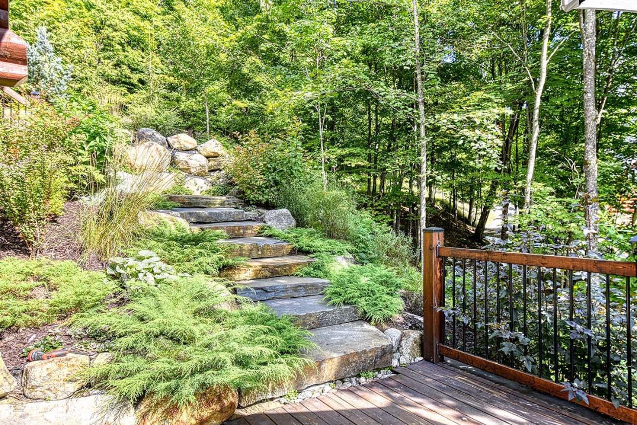 Luxurious log cabin with private spa