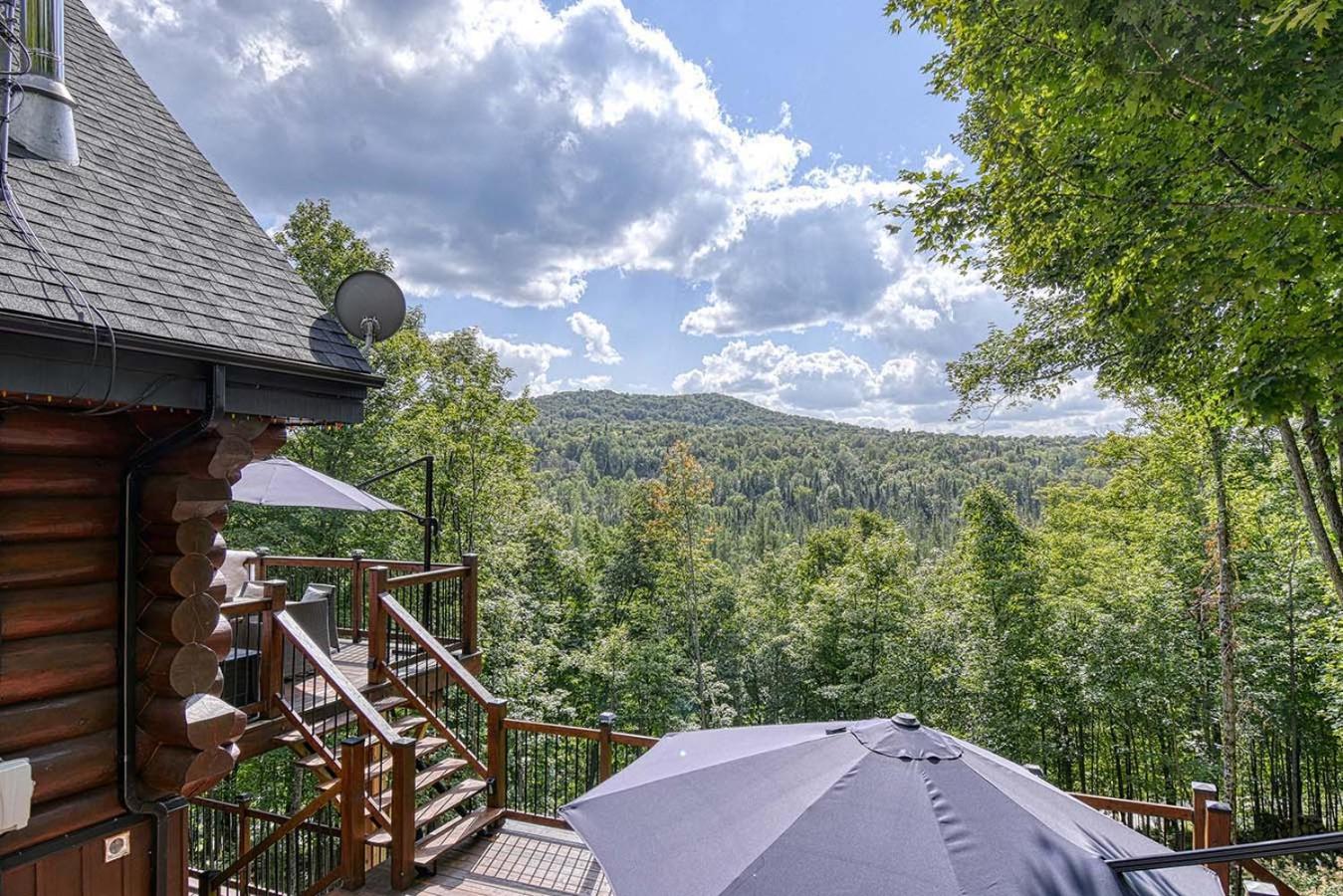Luxurious log cabin with private spa