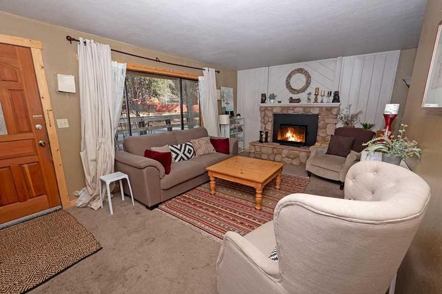 750 Stanford Avenue cabin view 3