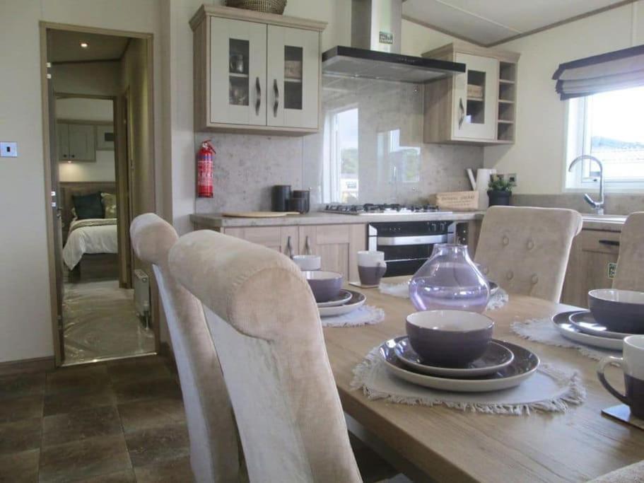 Unwind@13 Badger Lakes, Haggerston, Northumberland view 5