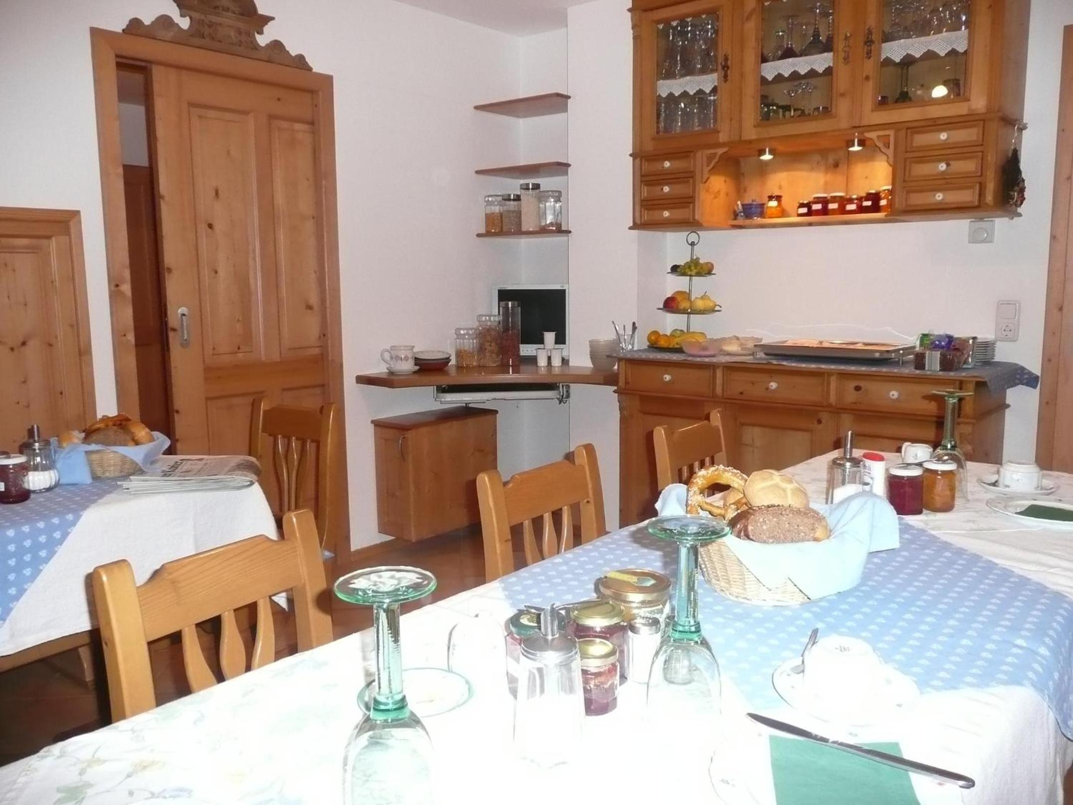 Landhaus Caesar - Hotel Garni