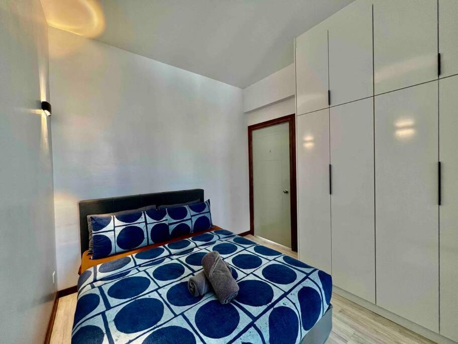 Studio Suite at Casa Mutiara 5 mins walk to LRT, Jalan Alor and Bukit Bintang