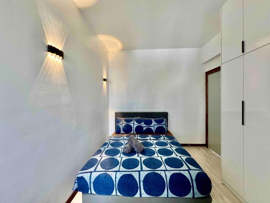 Studio Suite at Casa Mutiara 5 mins walk to LRT, Jalan Alor and Bukit Bintang