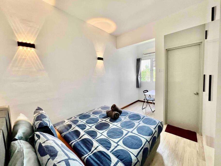 Studio Suite at Casa Mutiara 5 mins walk to LRT, Jalan Alor and Bukit Bintang