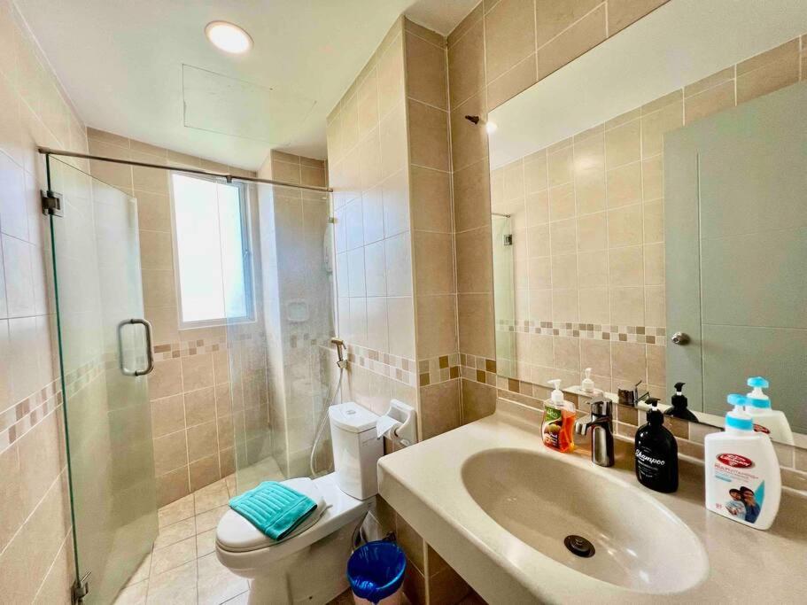 Studio Suite at Casa Mutiara 5 mins walk to LRT, Jalan Alor and Bukit Bintang