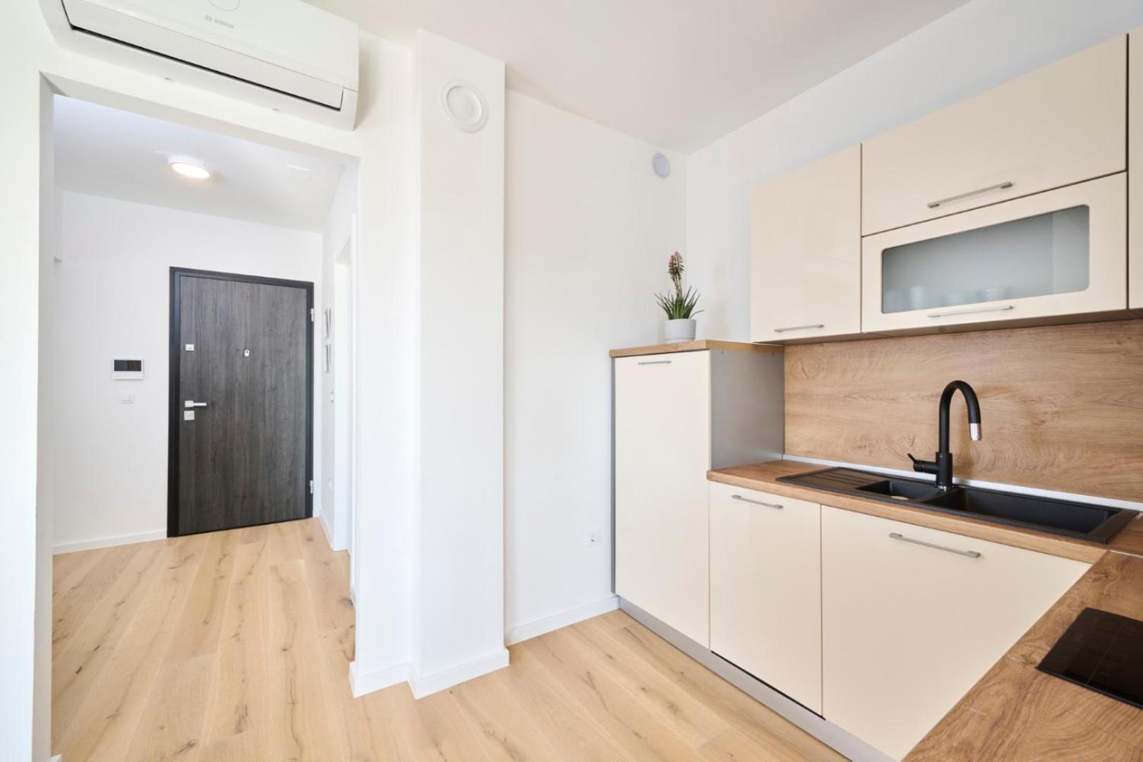 Apartment Tamar by Rent Istria