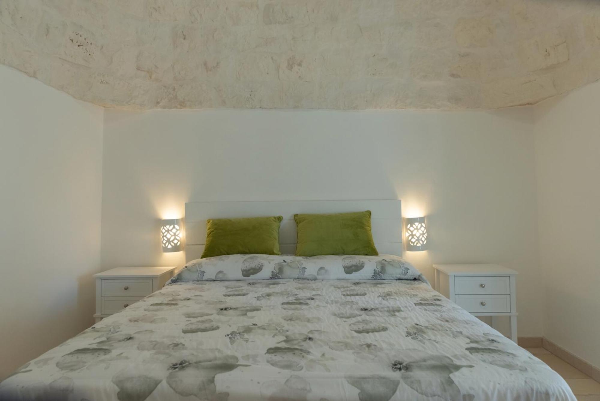 Masseria Carperi in the heart of Valle d'Itria