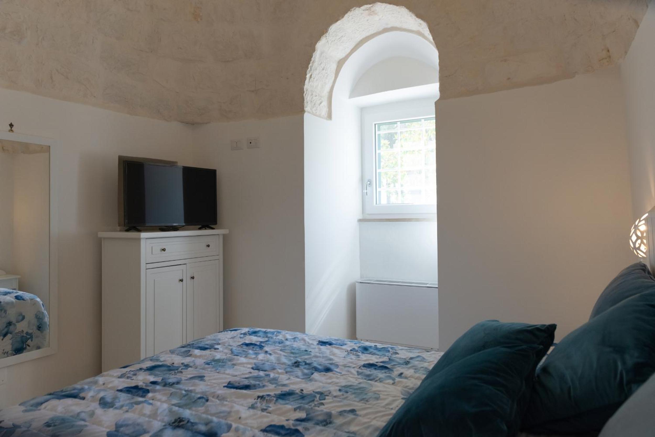 Masseria Carperi in the heart of Valle d'Itria