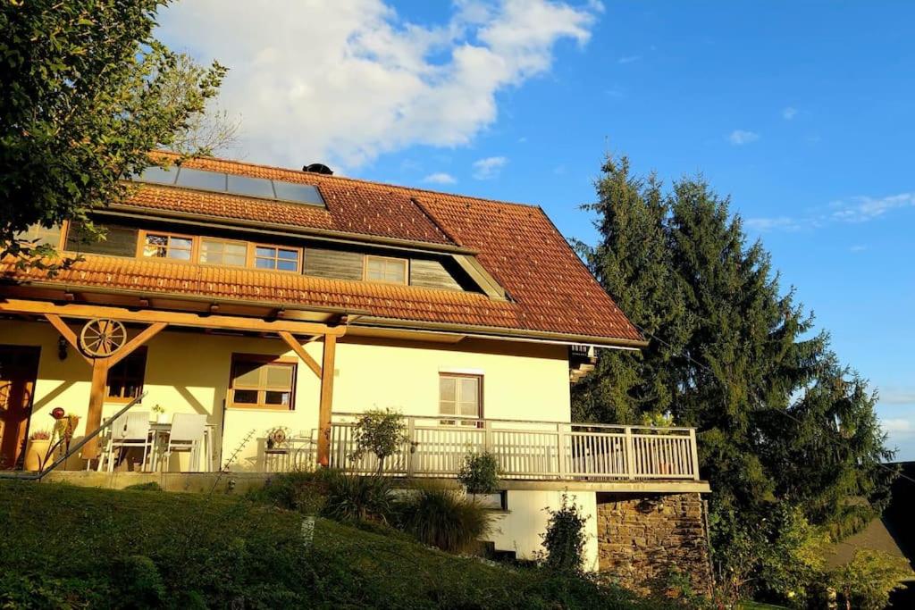 Naturjuwel inmitten der Weinberge