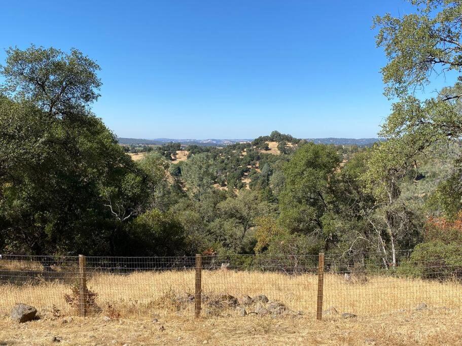 The Fiddletown Vineyard Retreat