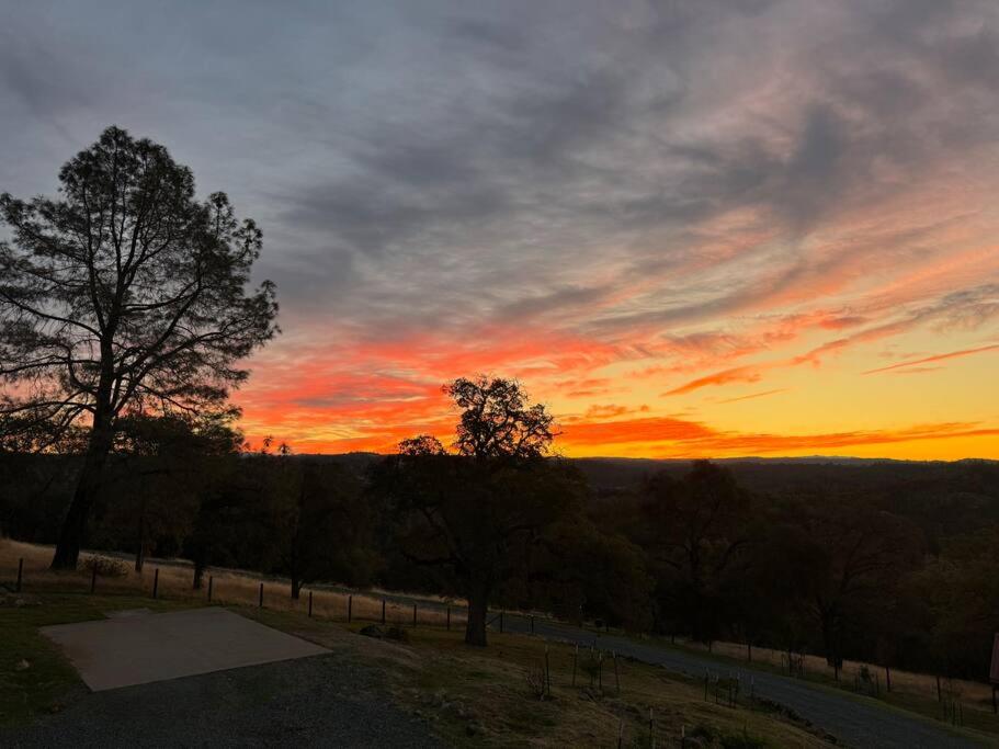 The Fiddletown Vineyard Retreat