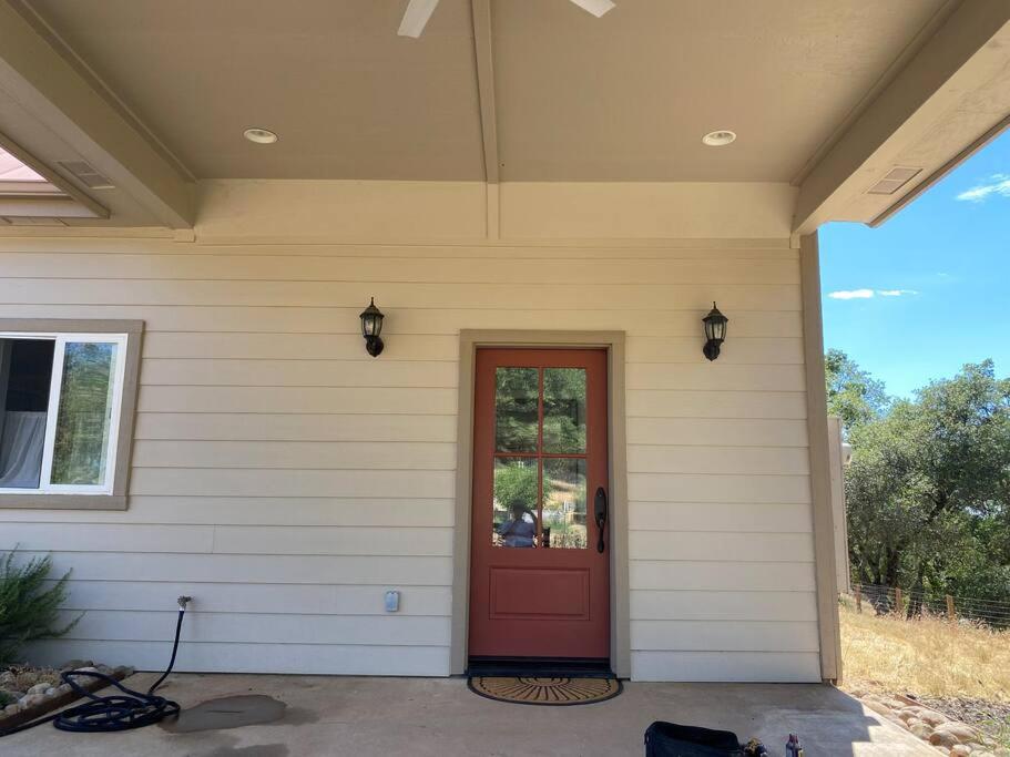 The Fiddletown Vineyard Retreat