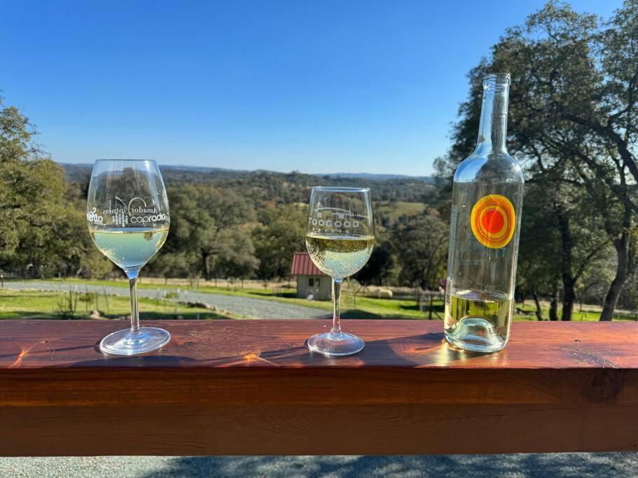 The Fiddletown Vineyard Retreat