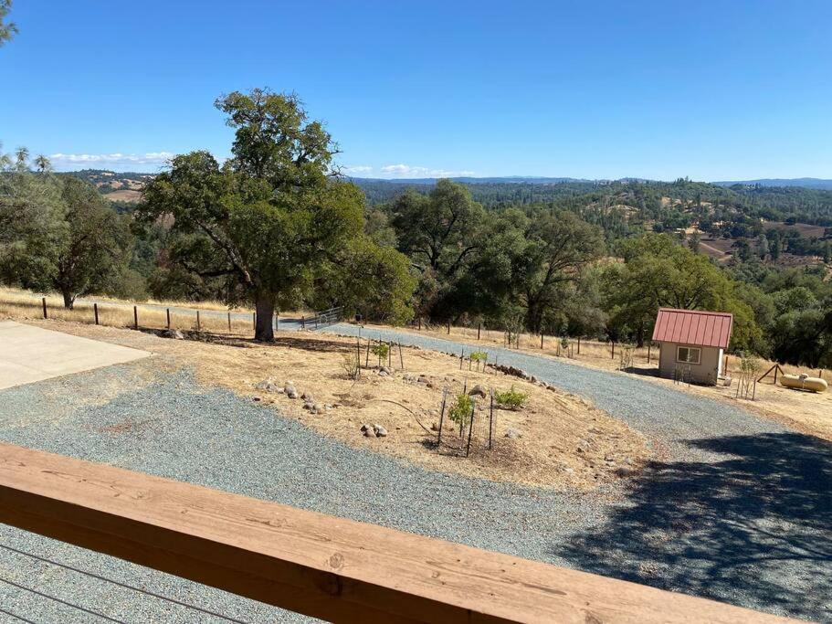 The Fiddletown Vineyard Retreat
