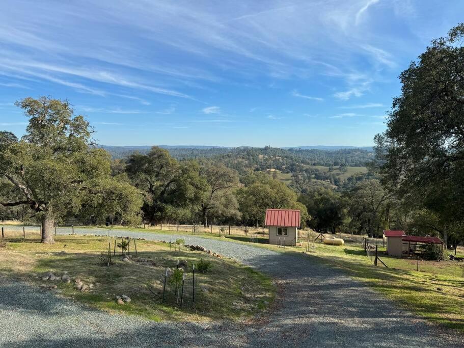 The Fiddletown Vineyard Retreat