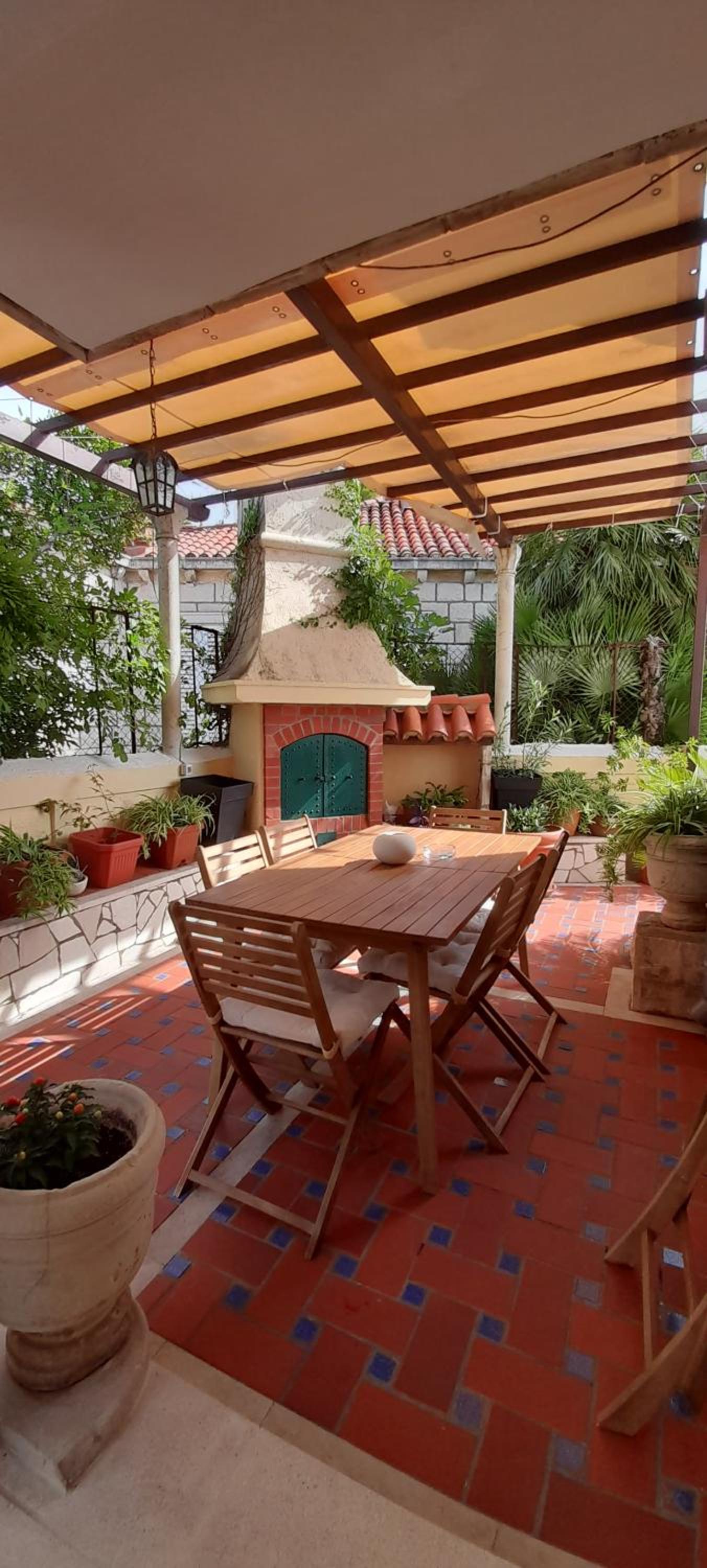 Ivana central Apartment, beach 100m