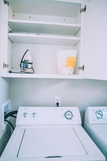Plaza Bungalow near Uptown, NoDa, light rail! view 5