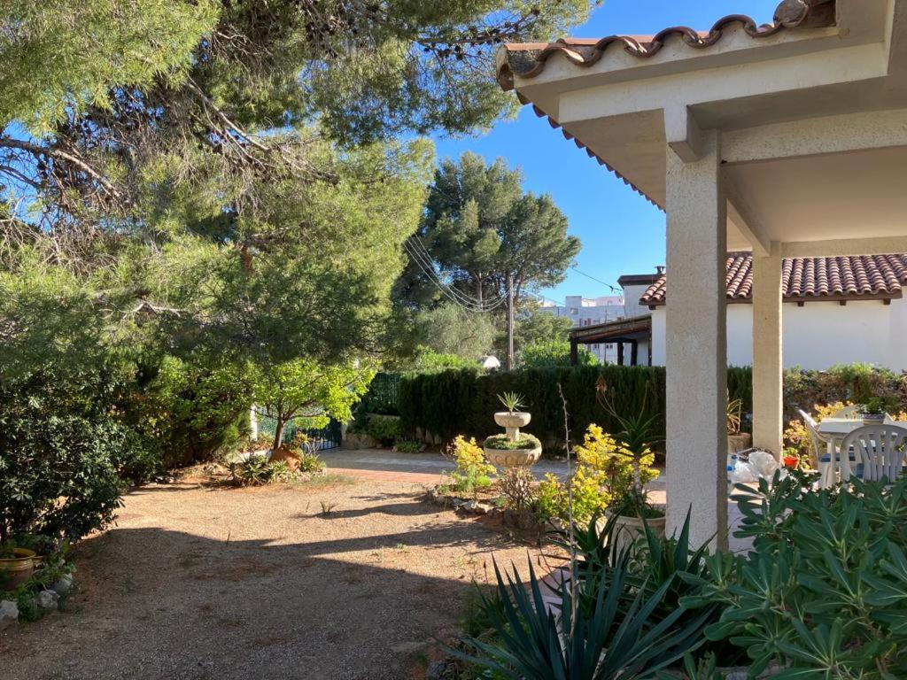 Villa con jardín