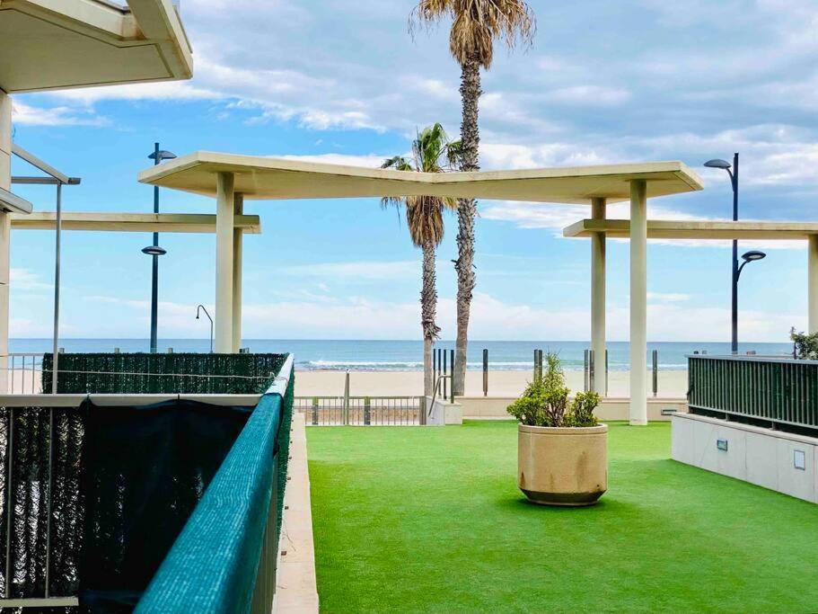 Stylish Apartment with Terrace on the BeachFrom