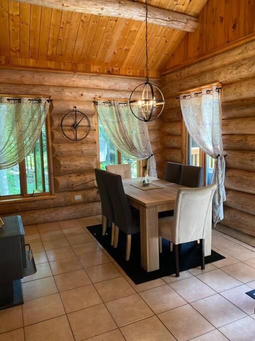 Chalets Terre De l’Orme with Spa tucked away in nature
