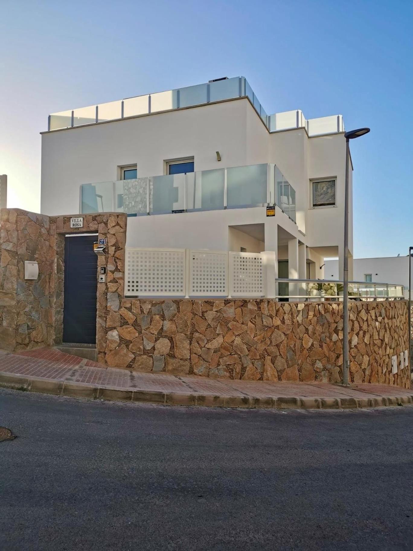 Villa Rosa-Soleada Villa Privada con Piscina Climatizada & WIFI en Tauro-Mogán