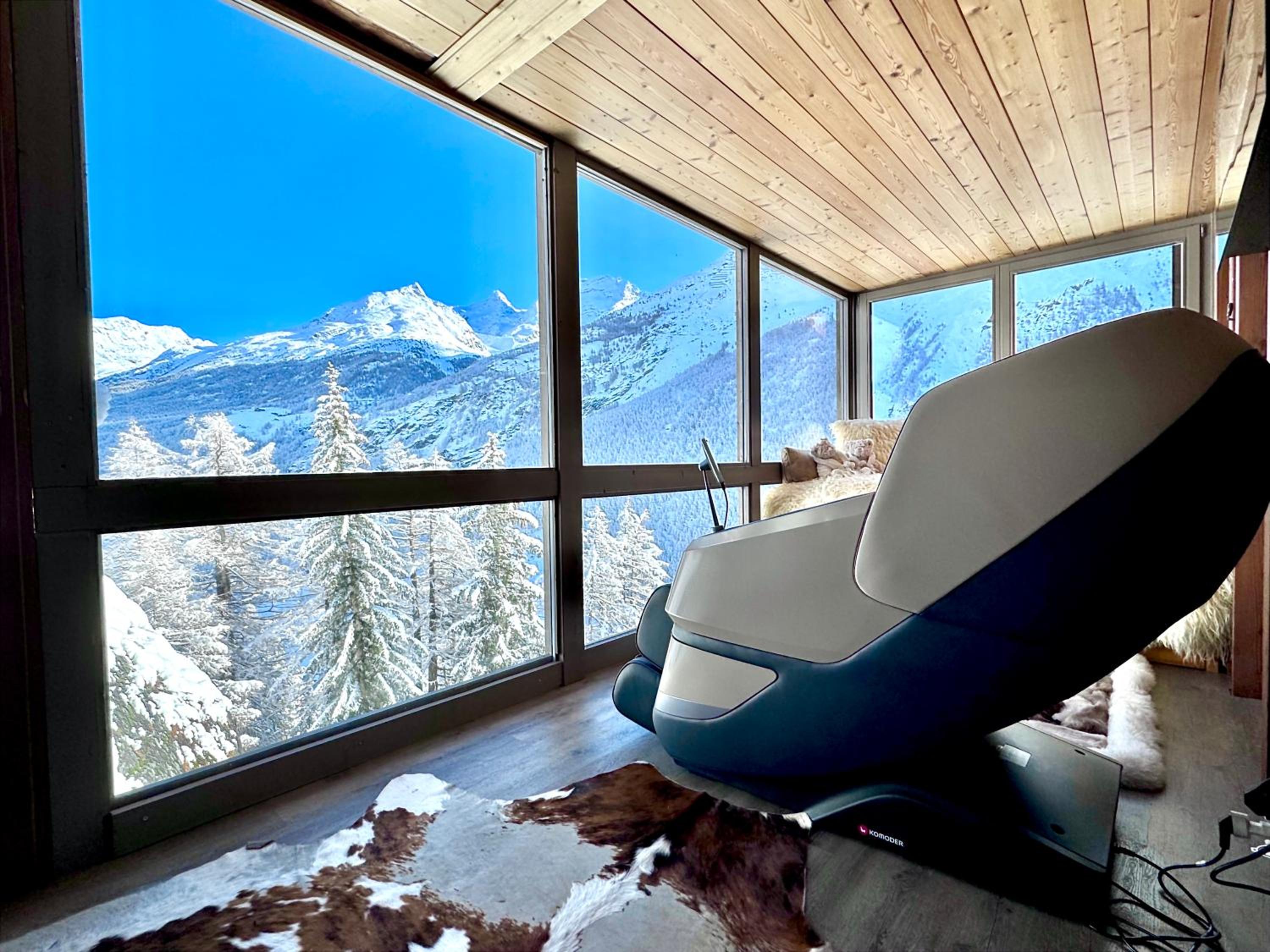 Stirling Luxury Chalet & Spa view 2