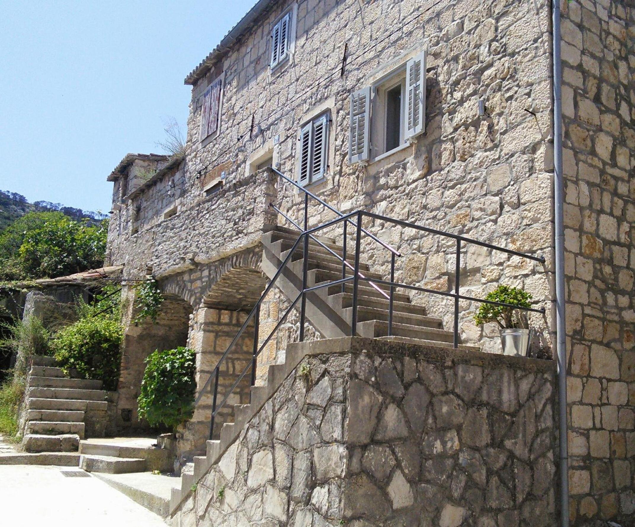Villa Franca - with private garden, near beach view 3