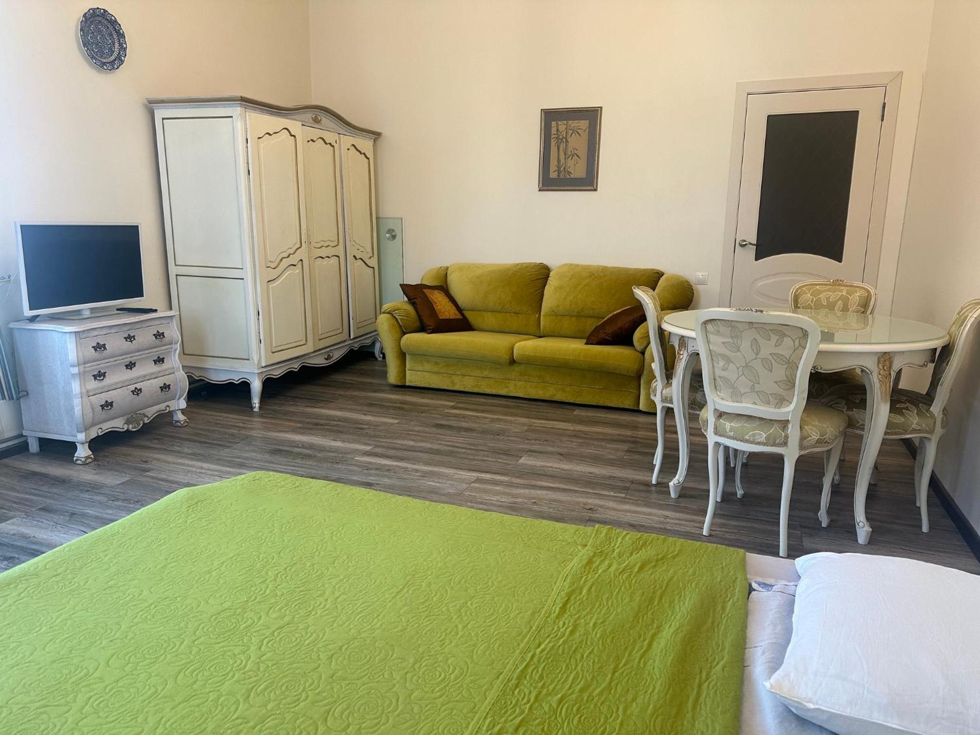 Green Amber Apartment view 3