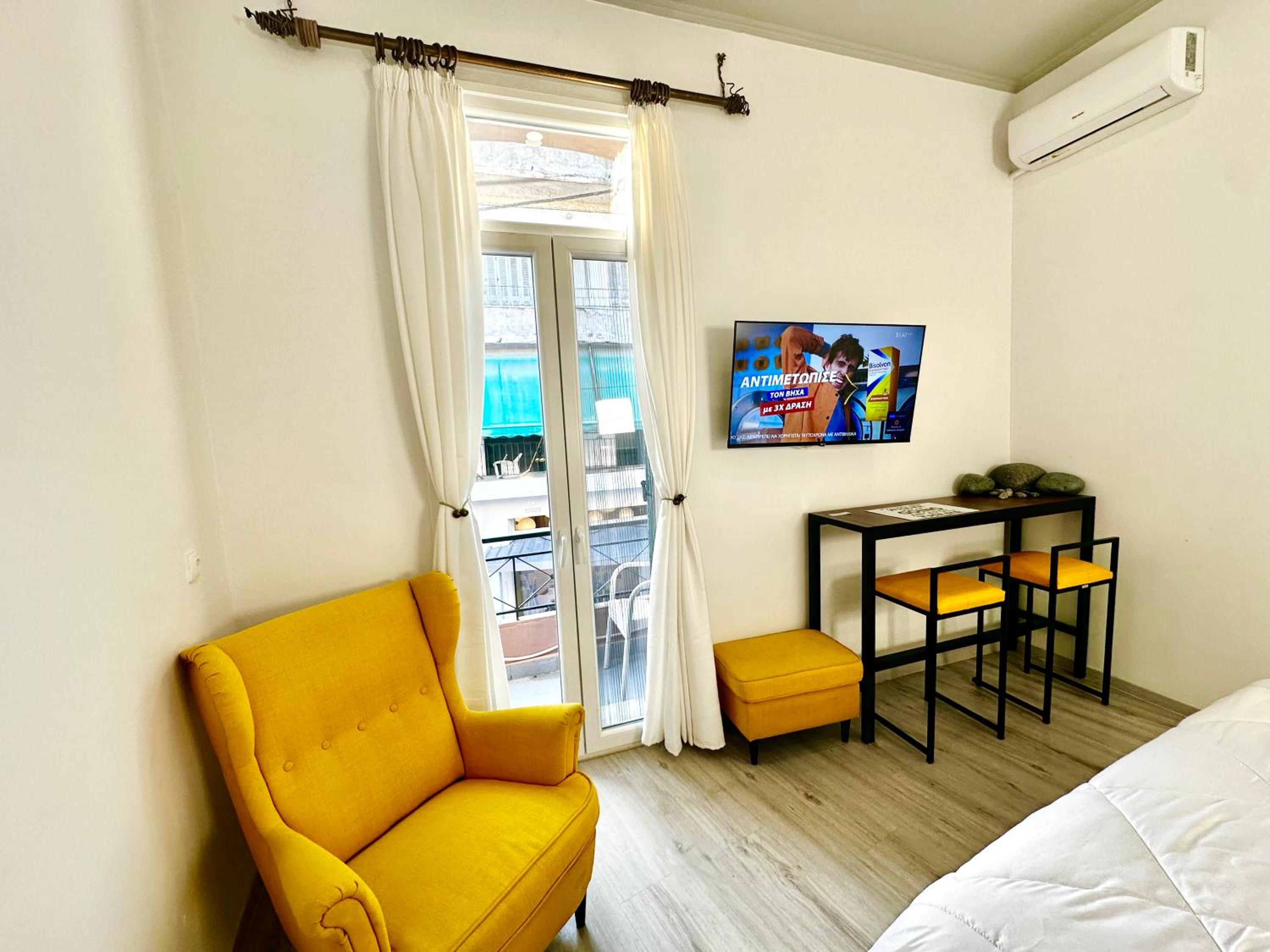 TRAVELLERS CORFU TOWN Luxury Suites, Studios & Apartments