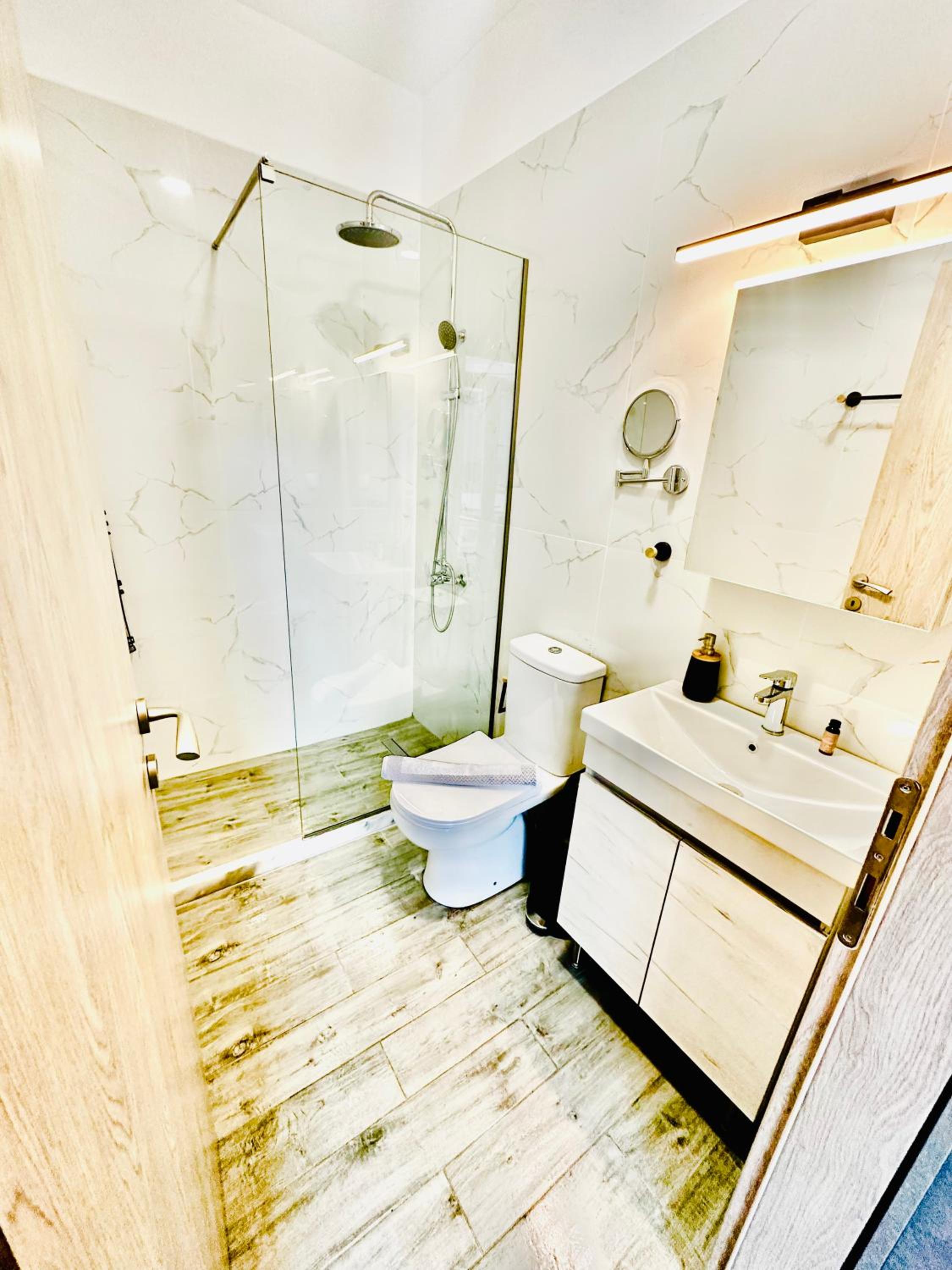 TRAVELLERS CORFU TOWN Luxury Suites, Studios & Apartments