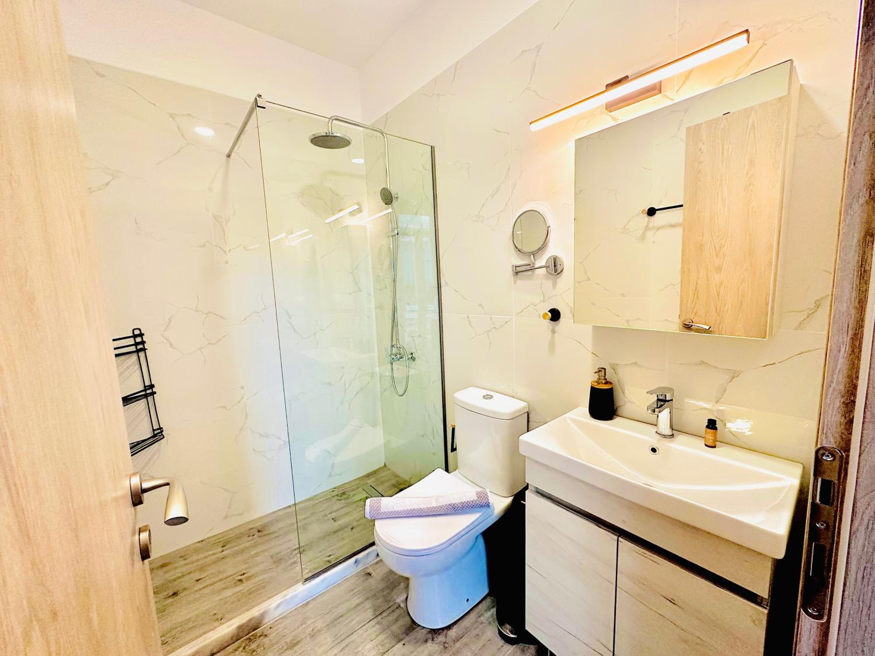 TRAVELLERS CORFU TOWN Luxury Suites, Studios & Apartments