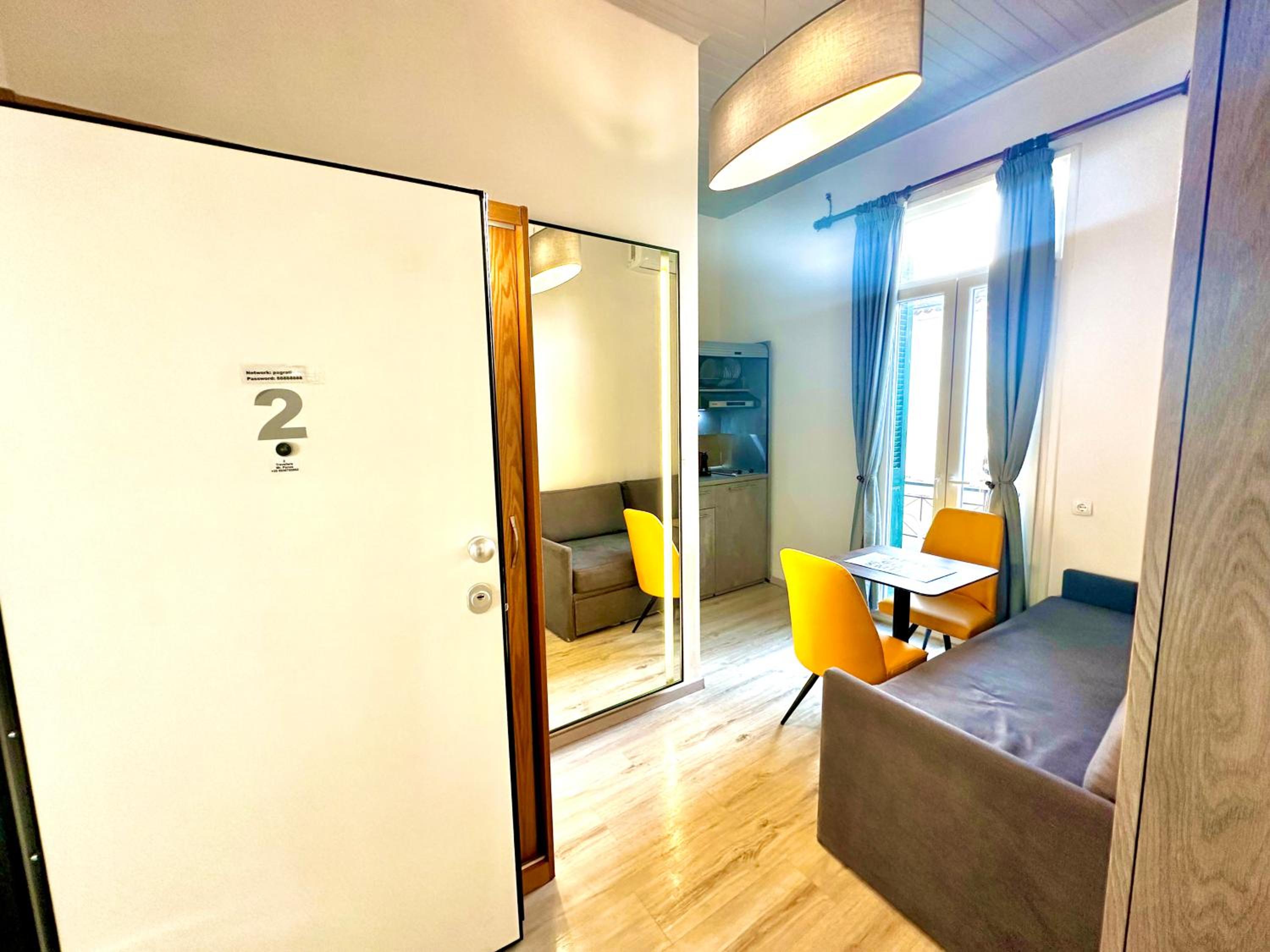 TRAVELLERS CORFU TOWN Luxury Suites, Studios & Apartments