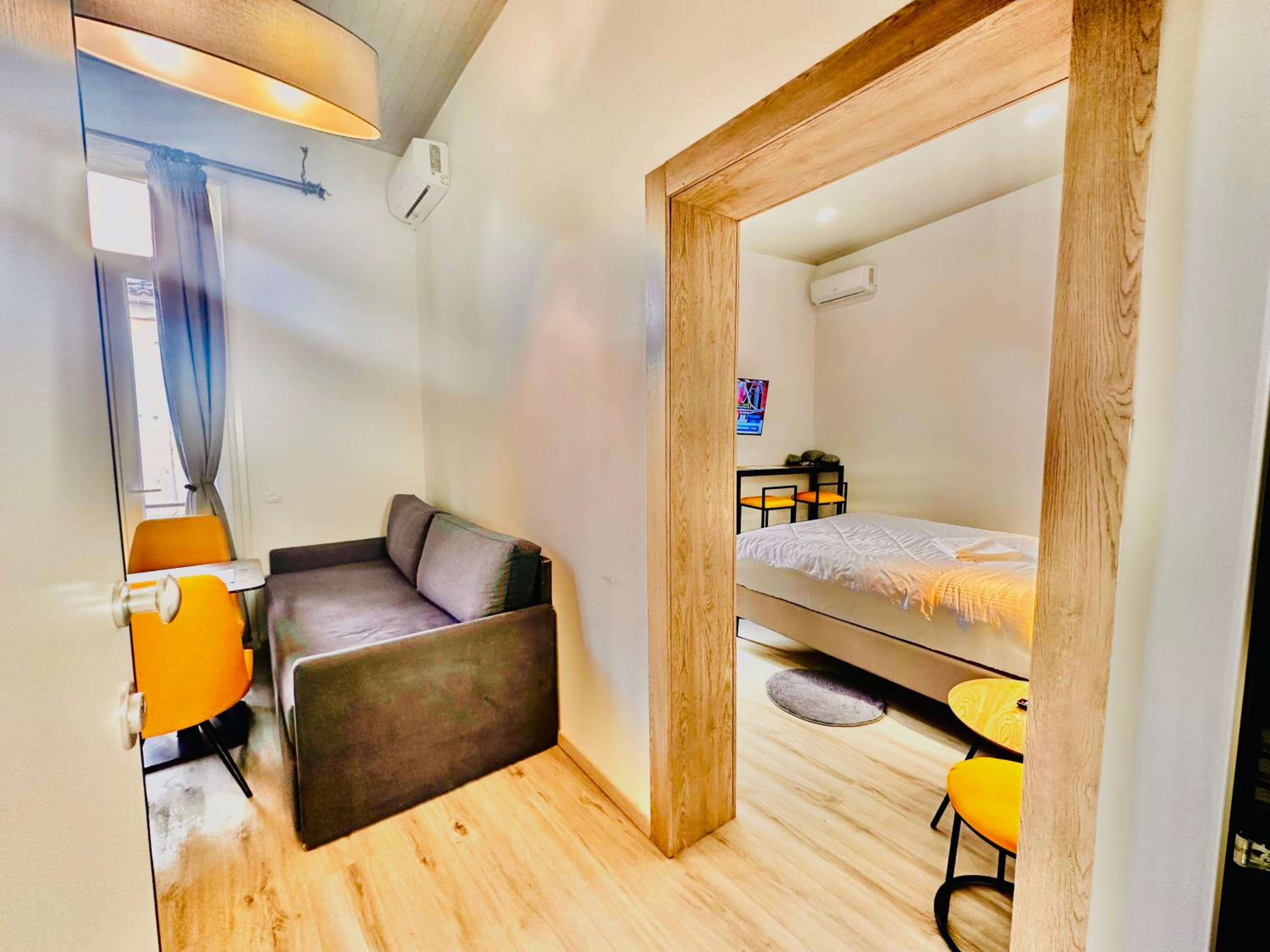 TRAVELLERS CORFU TOWN Luxury Suites, Studios & Apartments