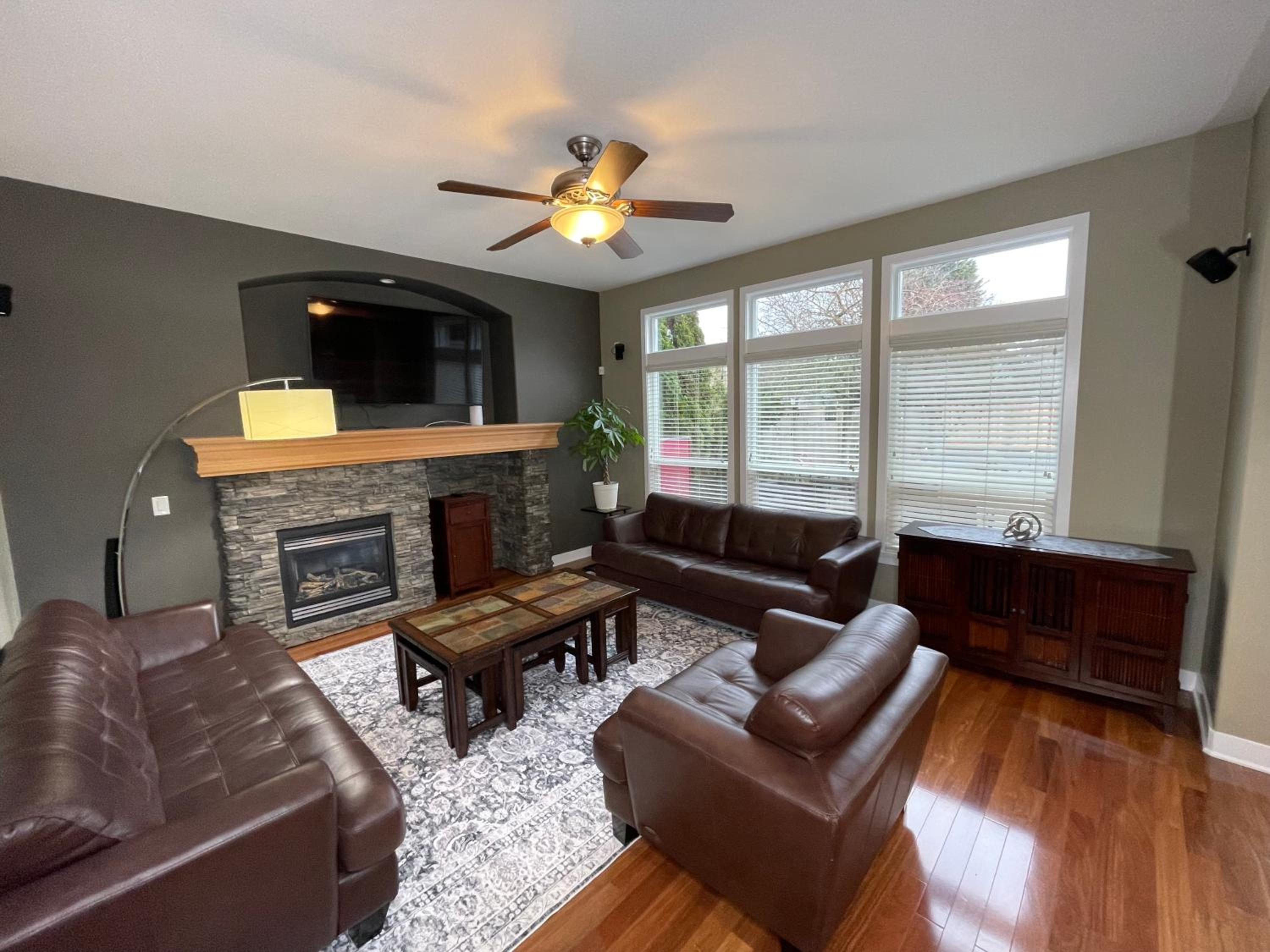 Metropolitan Dream Stay with Saltwater Pool and Hot Tub
