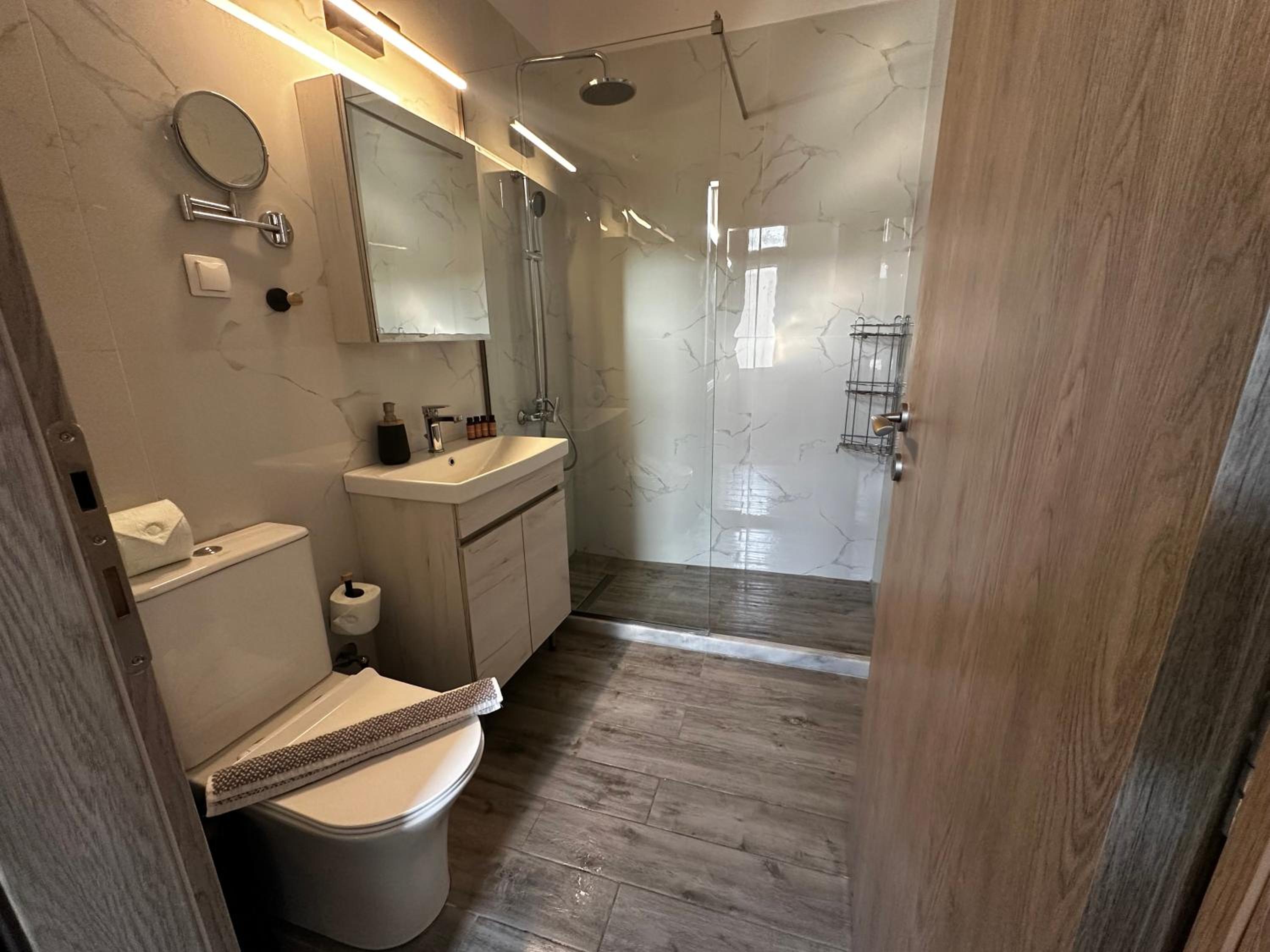 TRAVELLERS CORFU TOWN Luxury Suites, Studios & Apartments