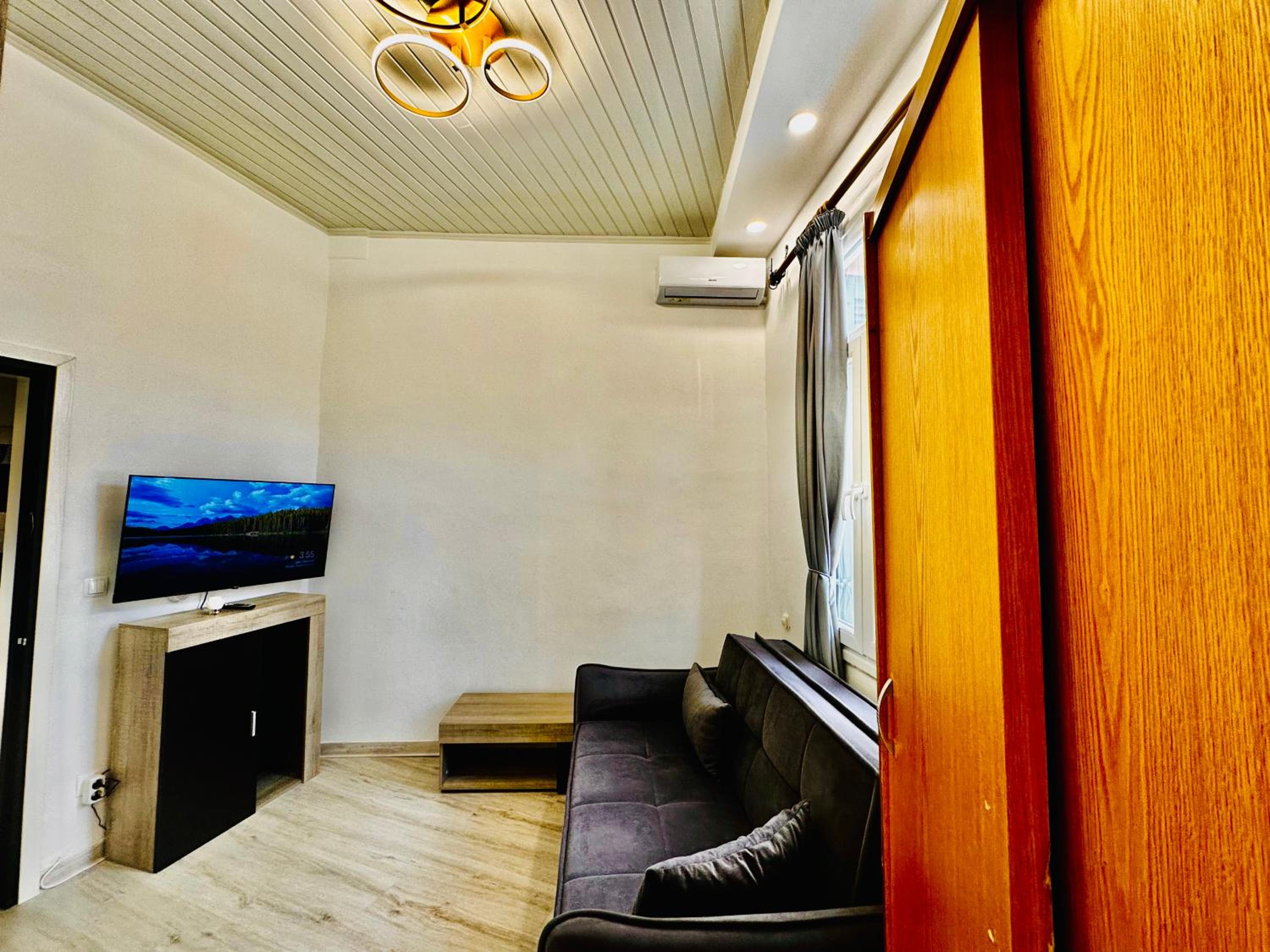 TRAVELLERS CORFU TOWN Luxury Suites, Studios & Apartments
