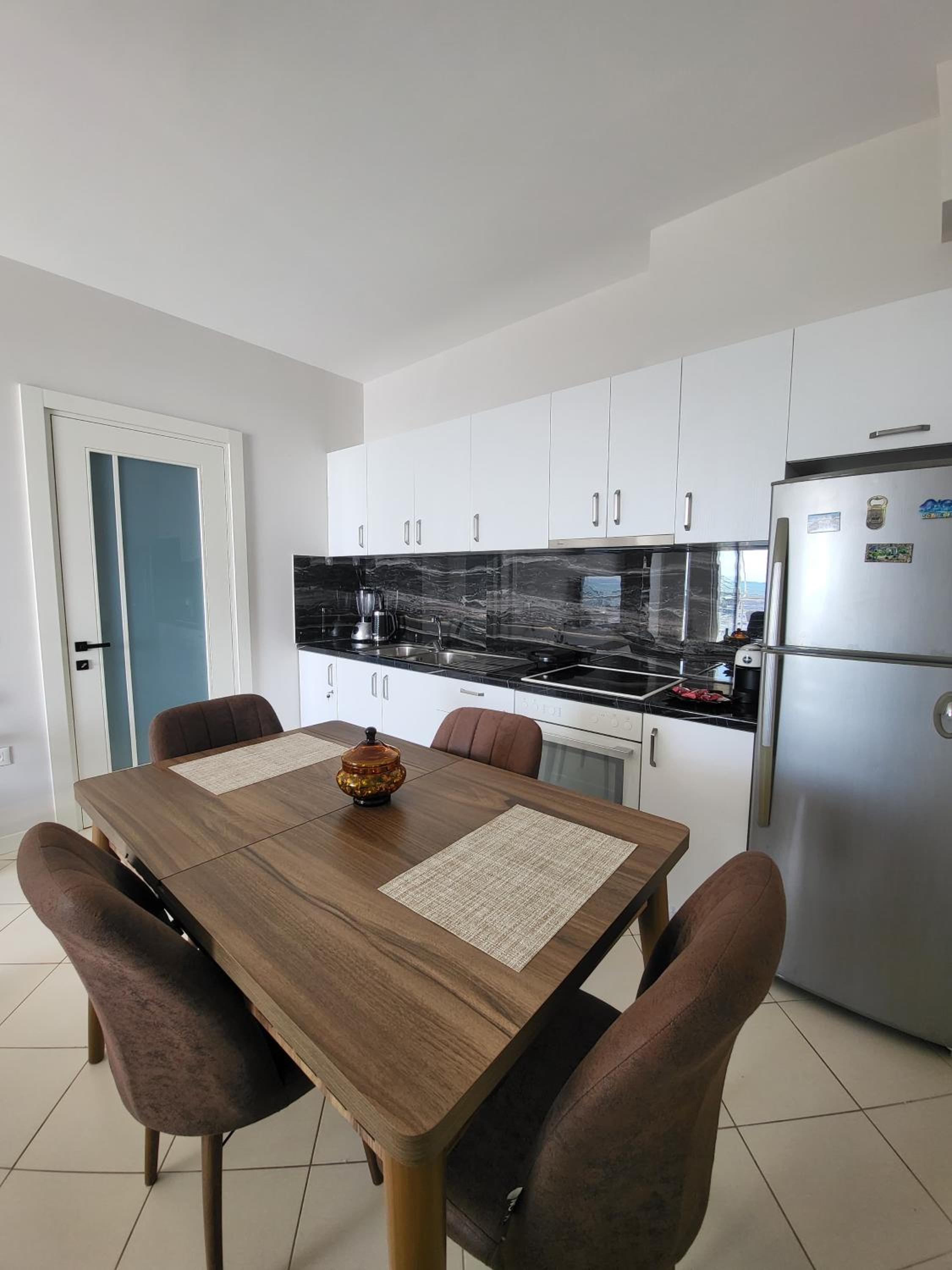 Alex's Apartment 2