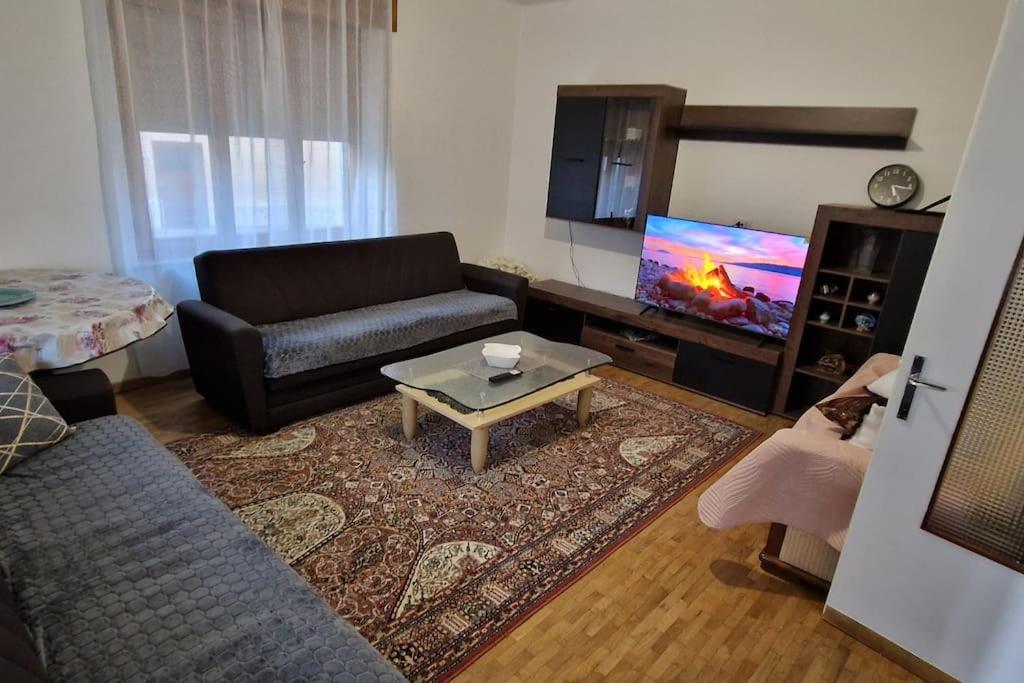 CASA Asani Pedavena view 2