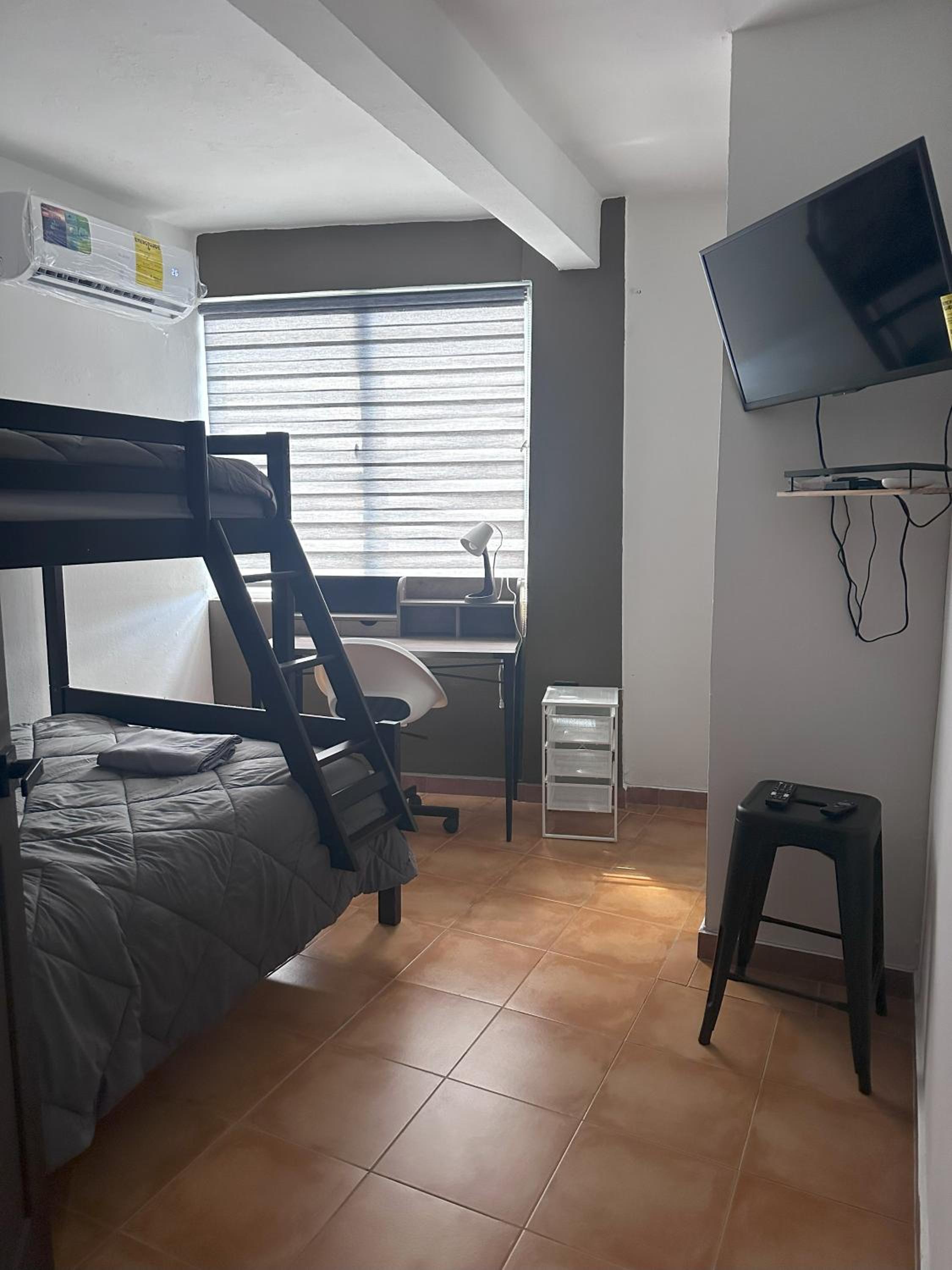 Photo 6