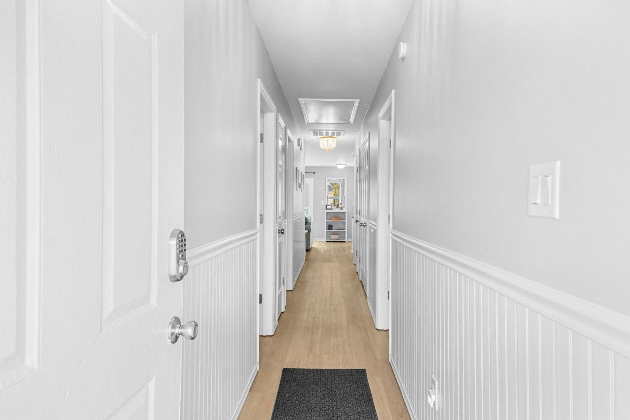 Charming 3 BR ,Oceanview Condo located in Surfside! view 2