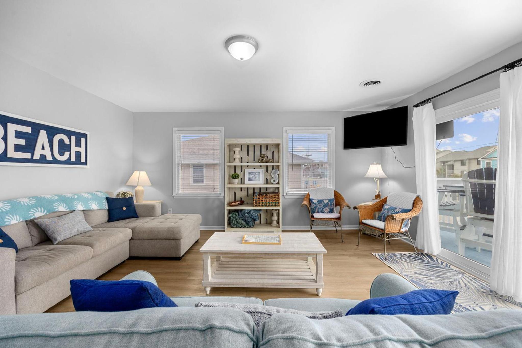 Charming 3 BR ,Oceanview Condo located in Surfside! view 4