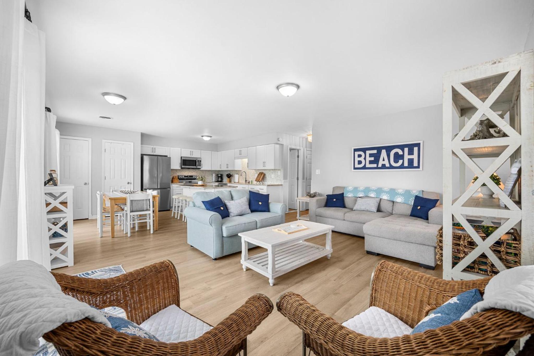 Charming 3 BR ,Oceanview Condo located in Surfside! view 5