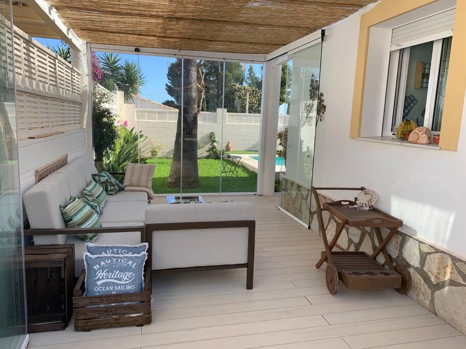 Precioso chalet independiente en Denia con piscina