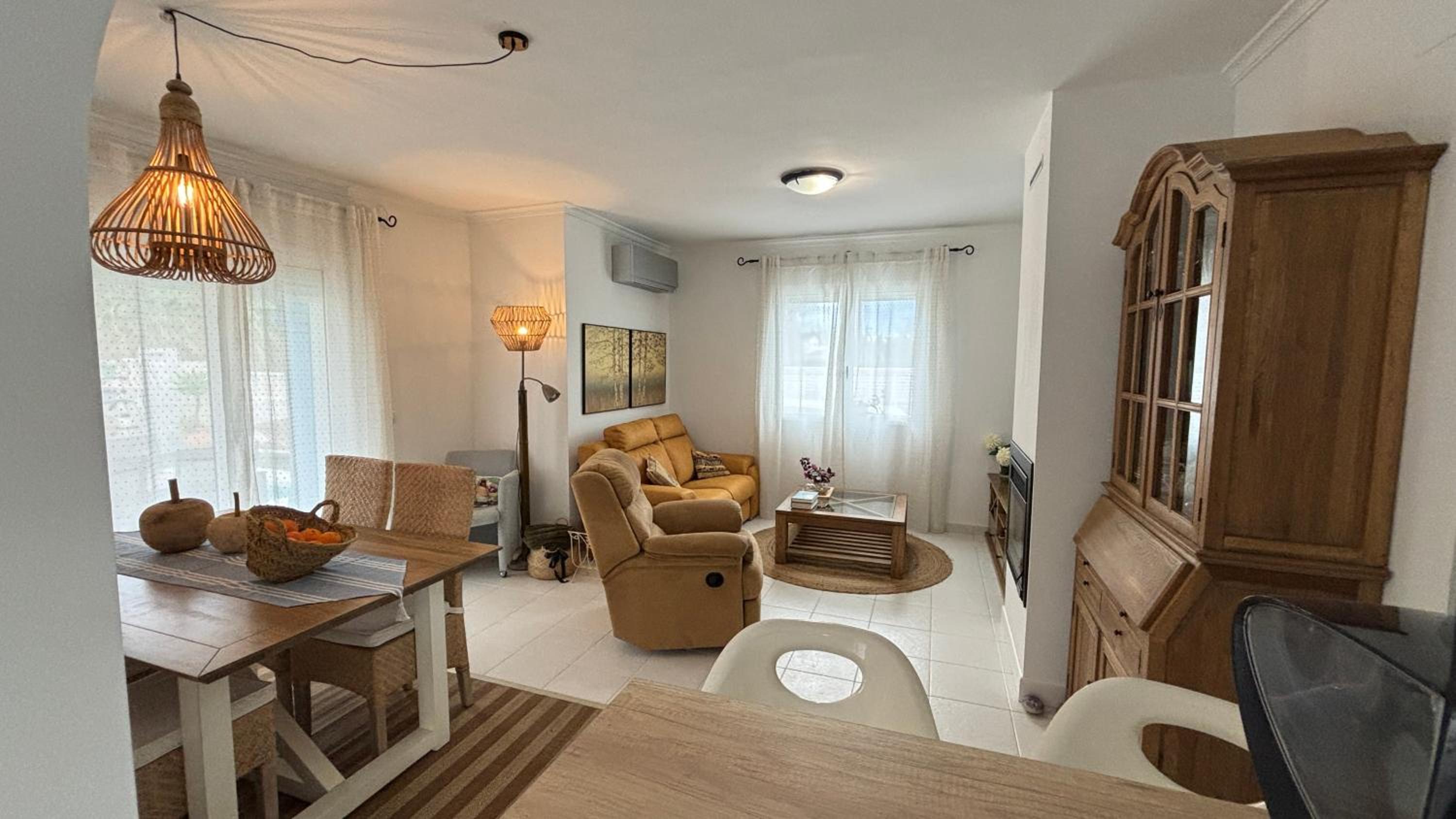 Precioso chalet independiente en Denia con piscina