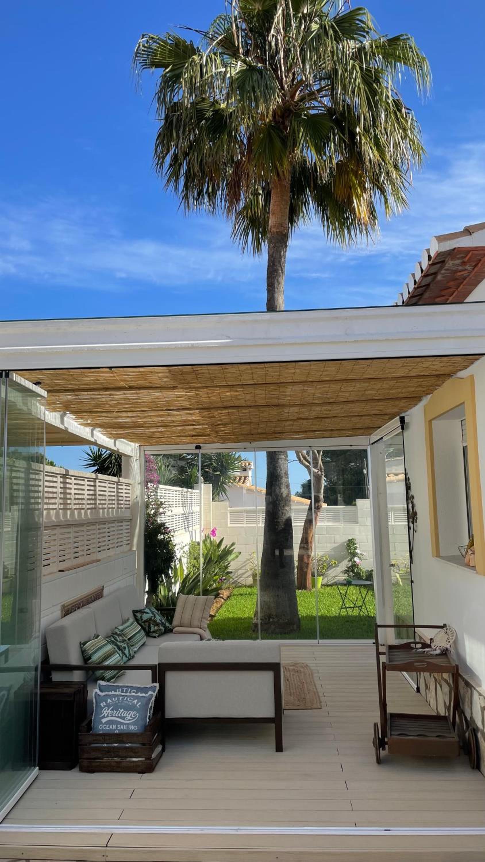 Precioso chalet independiente en Denia con piscina