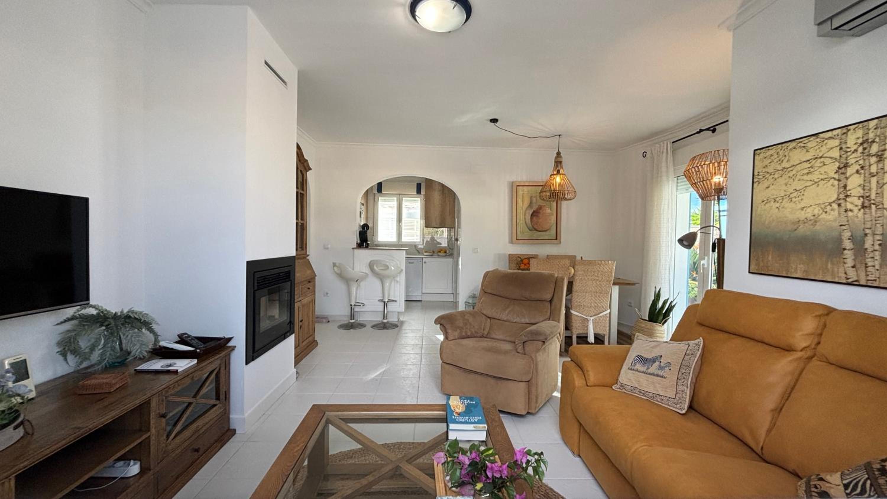 Precioso chalet independiente en Denia con piscina