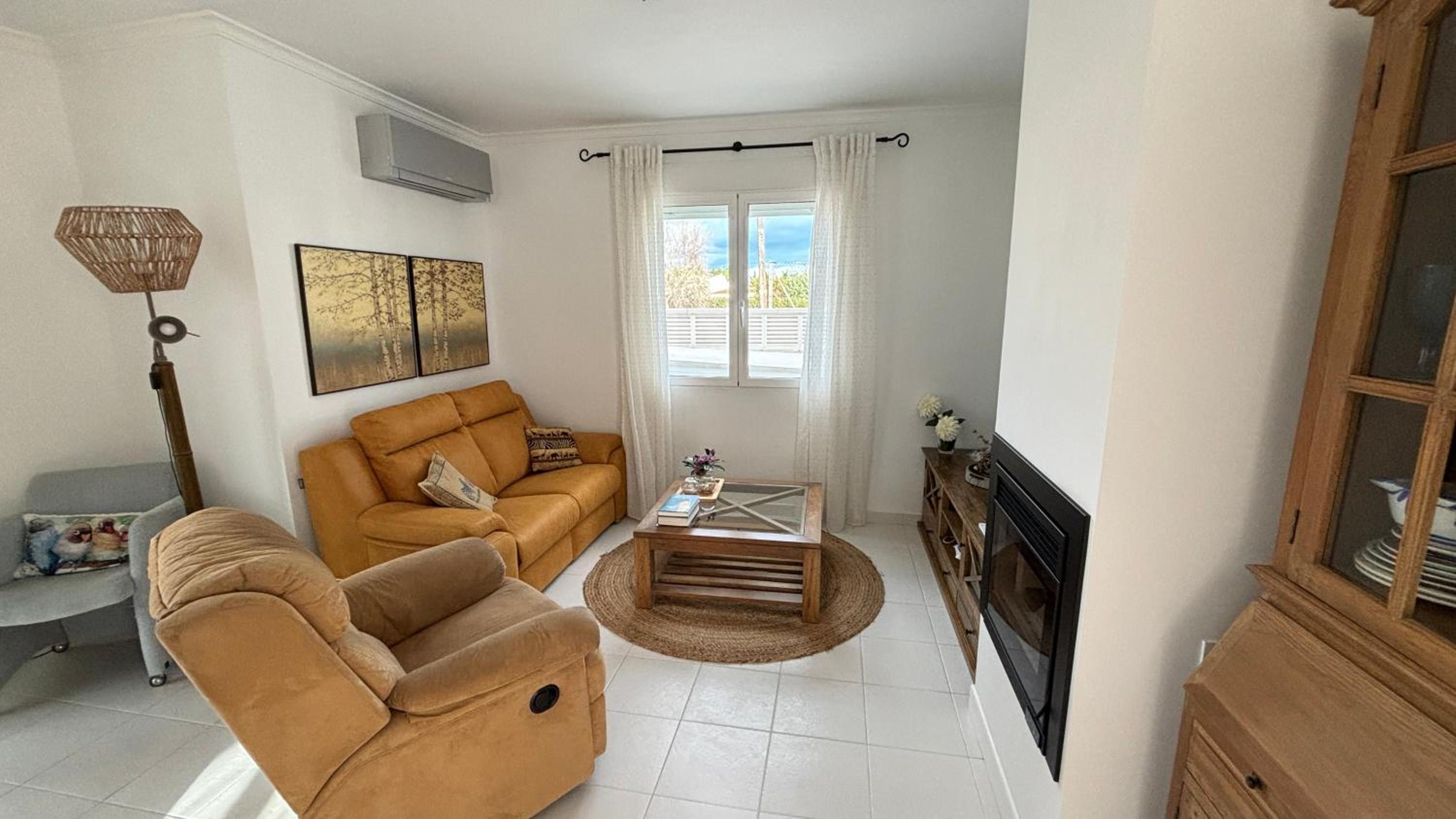 Precioso chalet independiente en Denia con piscina