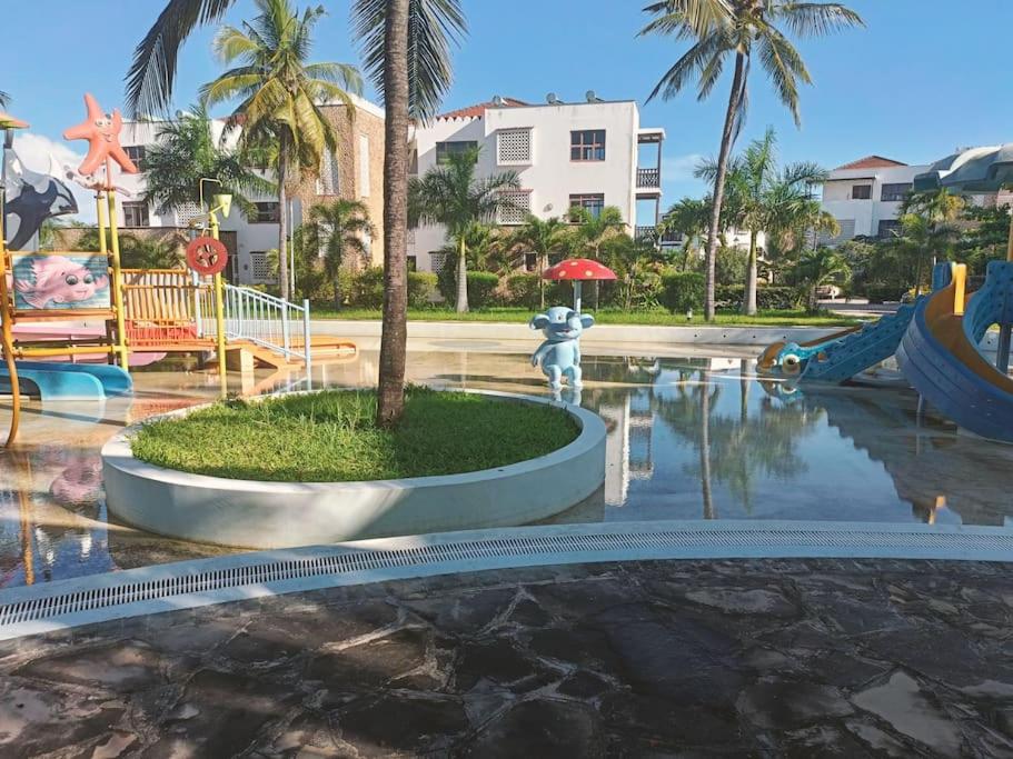 Oceanfront Escape with Pools and Waterpark - Balcony Sunsets