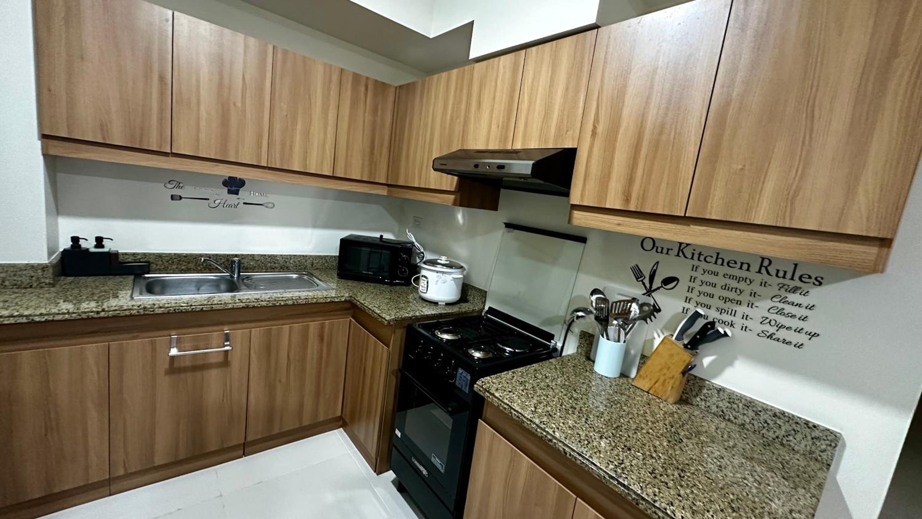 TresMariasCrib 3BR Unit at Pasig City Philippines