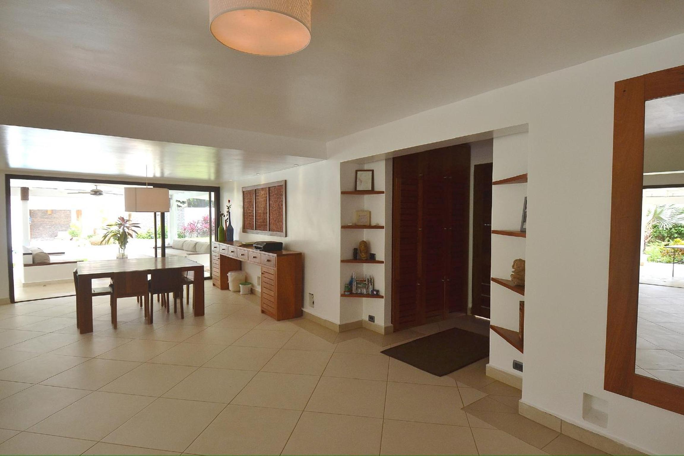 Seaside villa with housekeeping staff - Las Terrenas